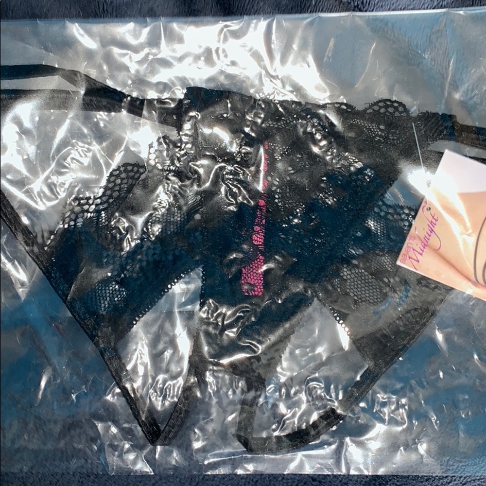 Panties - Picture 3 of 3